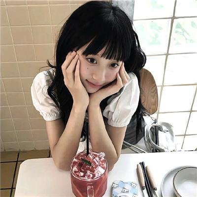 纯真小镇的夫人